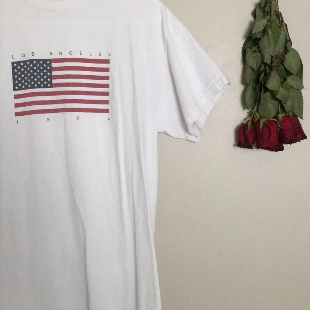 cute! white american flag tee -ONE SIZE